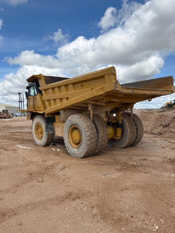 CAT 769 C (CE Certified) - Truk batu/ Dumper iebes: gambar 3 CAT 769 C (CE Certified) - Truk batu/ Dumper iebes: gambar 3