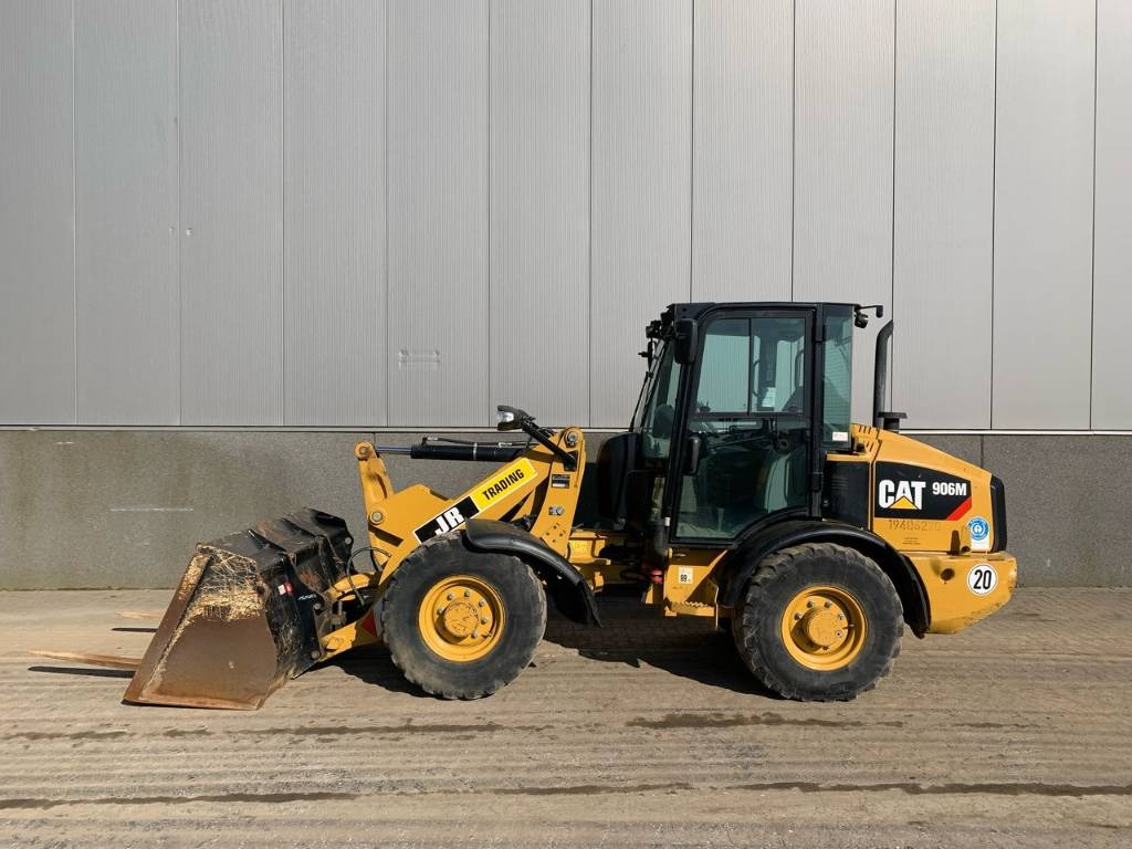 CAT 906 - Wheel loader: gambar 1 CAT 906 - Wheel loader: gambar 1