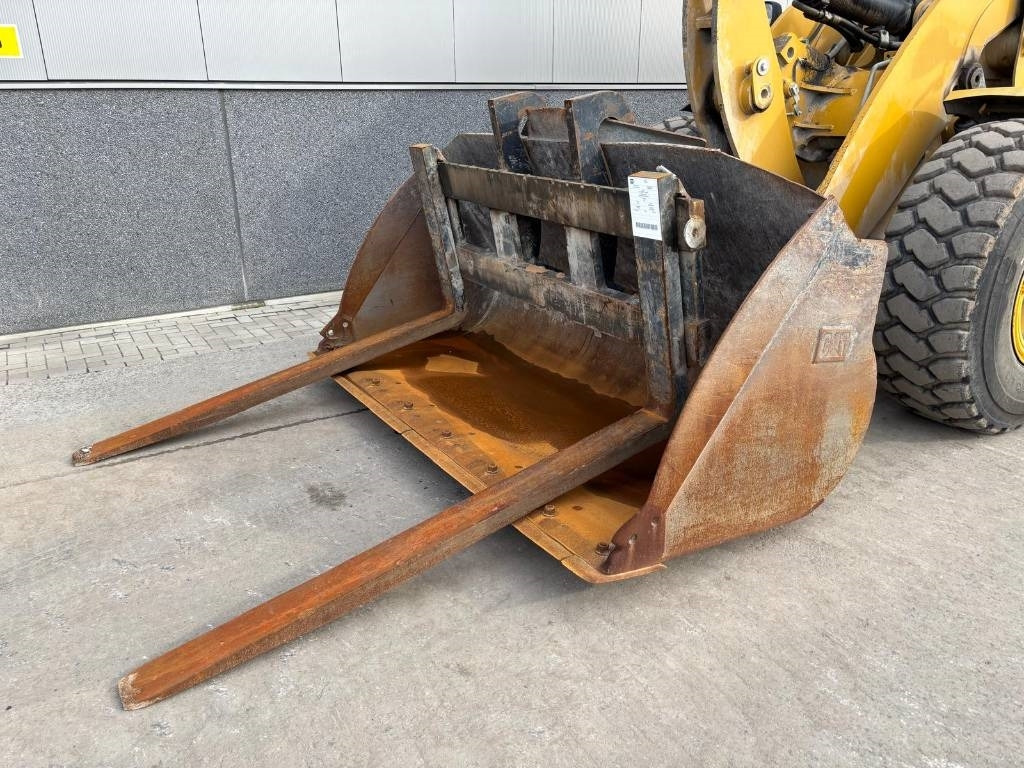 CAT 938 M (Under Preparation / Bucket + Forks)  - Wheel loader: gambar 2 CAT 938 M (Under Preparation / Bucket + Forks)  - Wheel loader: gambar 2