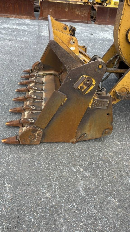 CAT 953 D (Under Preparation) - Crawler loader: gambar 4 CAT 953 D (Under Preparation) - Crawler loader: gambar 4
