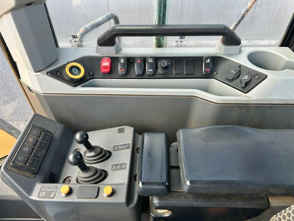 CAT 980 (Under Preparation) - Wheel loader: gambar 5 CAT 980 (Under Preparation) - Wheel loader: gambar 5
