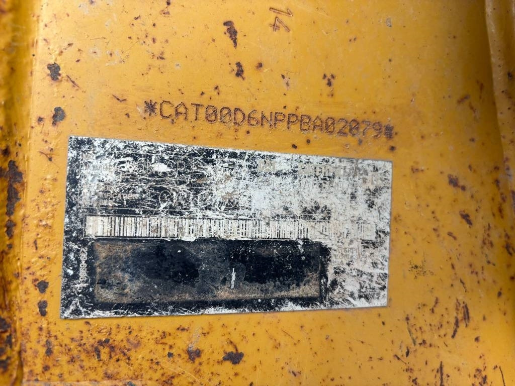 CAT D 6 N LGP (Under Preparation) - Bulldozer: gambar 2 CAT D 6 N LGP (Under Preparation) - Bulldozer: gambar 2