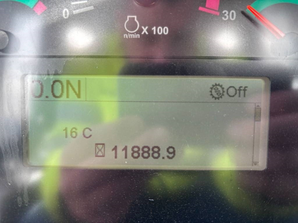 CAT D 6 N LGP (Under Preparation) - Bulldozer: gambar 3 CAT D 6 N LGP (Under Preparation) - Bulldozer: gambar 3