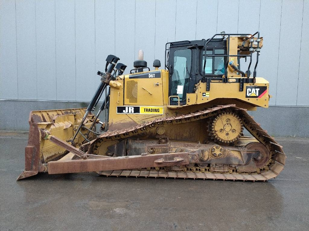 CAT D 6 T LGP (CE / New UC) - Bulldozer: gambar 1 CAT D 6 T LGP (CE / New UC) - Bulldozer: gambar 1