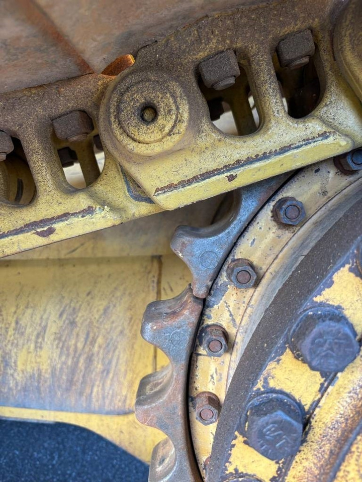 CAT D 6 T LGP (CE / New UC) - Bulldozer: gambar 5 CAT D 6 T LGP (CE / New UC) - Bulldozer: gambar 5