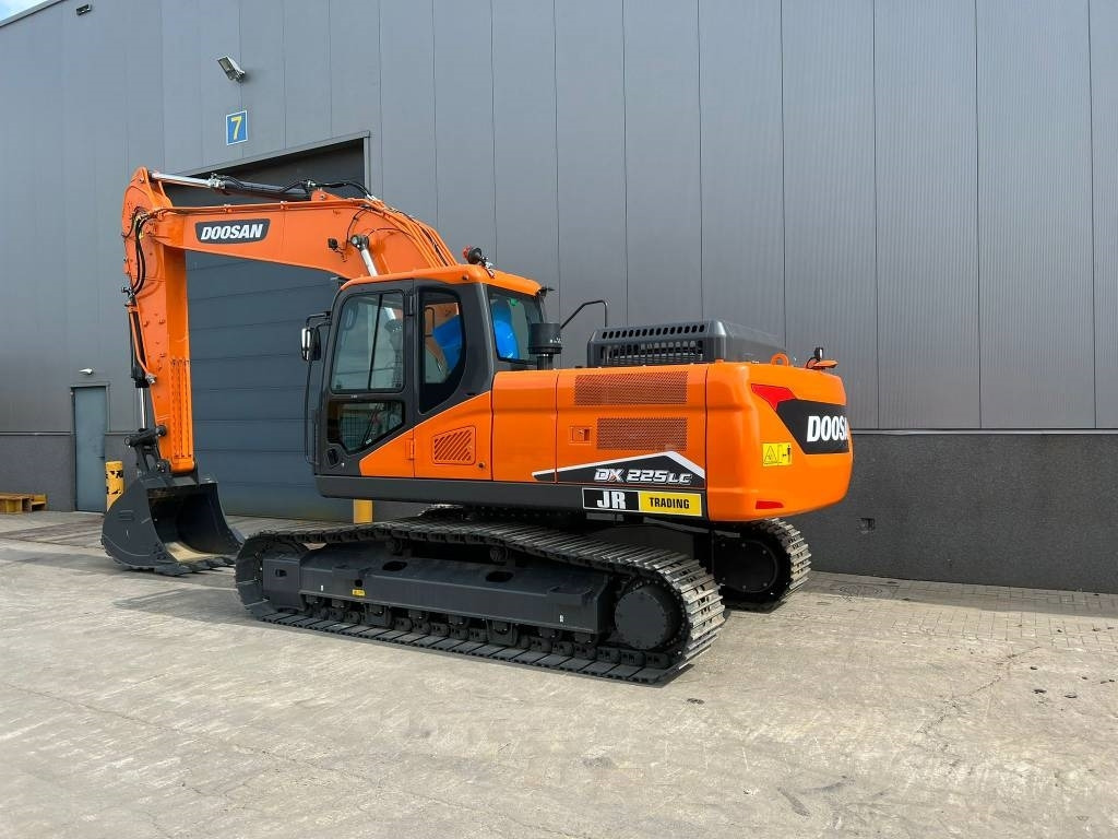 Doosan DX 225 LC-7M - Ekskavator perayap: gambar 3 Doosan DX 225 LC-7M - Ekskavator perayap: gambar 3