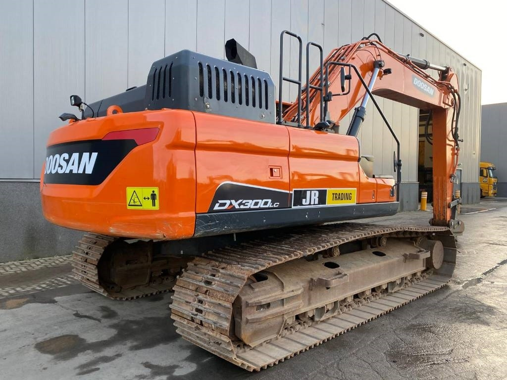 Doosan DX 300 LC-7 - Ekskavator perayap: gambar 5 Doosan DX 300 LC-7 - Ekskavator perayap: gambar 5