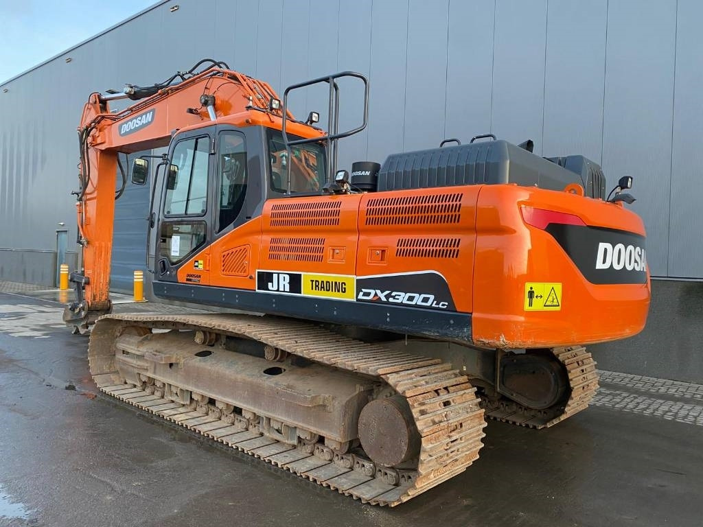 Doosan DX 300 LC-7 - Ekskavator perayap: gambar 3 Doosan DX 300 LC-7 - Ekskavator perayap: gambar 3