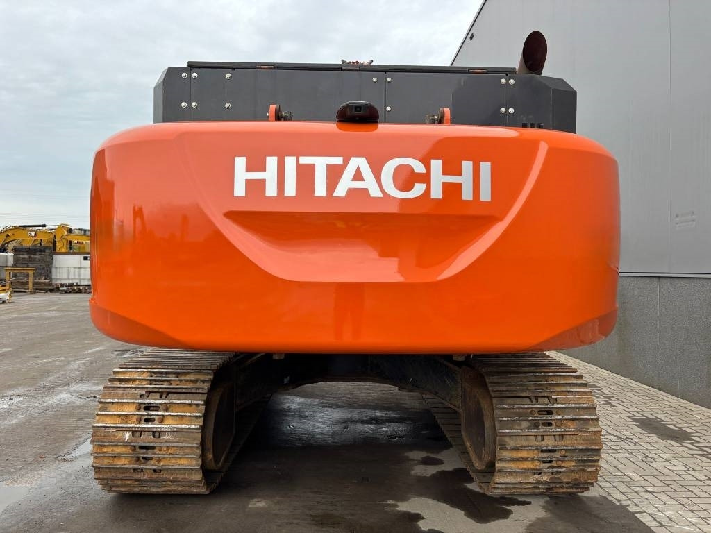 Hitachi ZX 350 LC-7 - Ekskavator perayap: gambar 4 Hitachi ZX 350 LC-7 - Ekskavator perayap: gambar 4