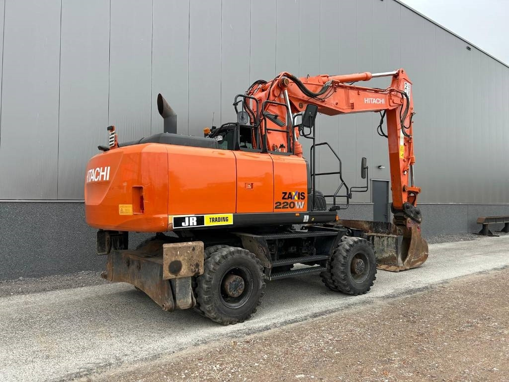 Hitachi ZX220W-5B - Ekskavator roda: gambar 5 Hitachi ZX220W-5B - Ekskavator roda: gambar 5