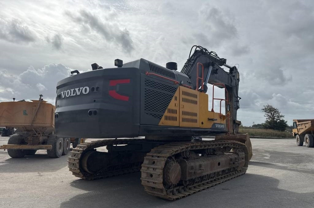 Volvo EC 750 EL (On Transport) - Ekskavator perayap: gambar 4 Volvo EC 750 EL (On Transport) - Ekskavator perayap: gambar 4