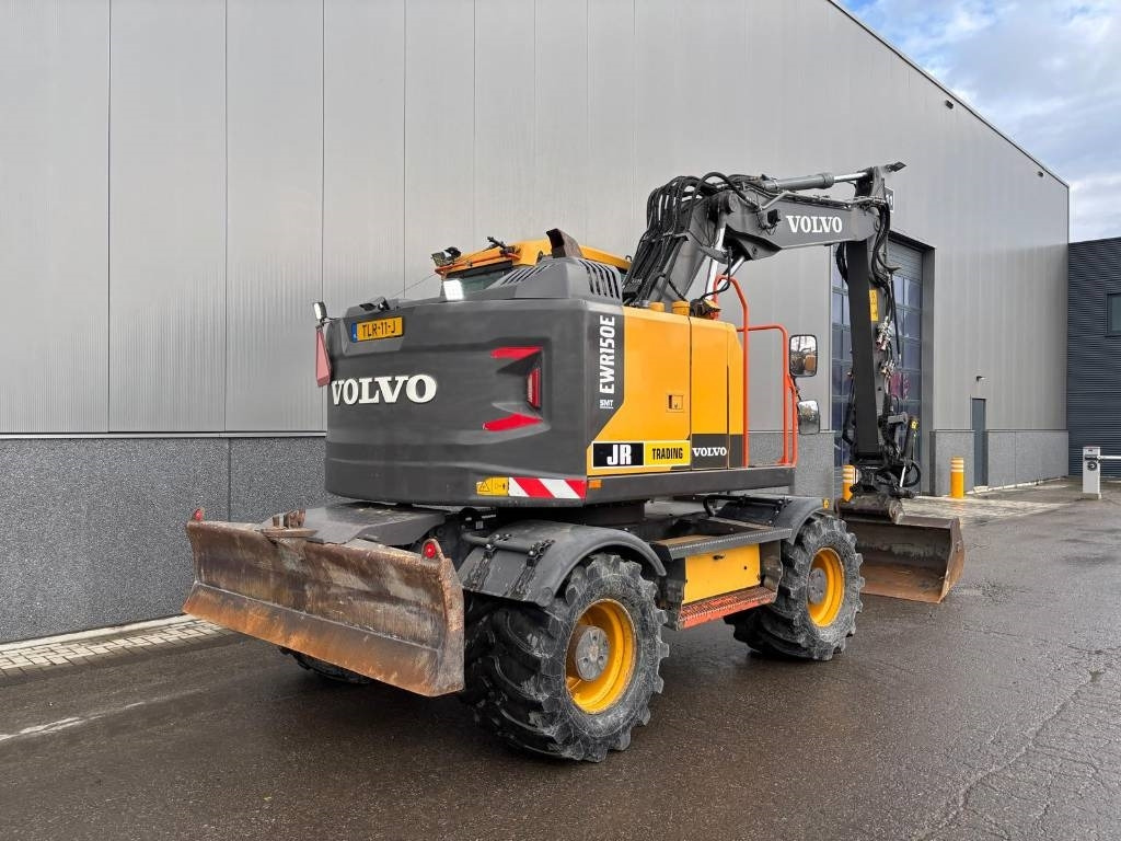 Volvo EWR 150 E - Ekskavator roda: gambar 5 Volvo EWR 150 E - Ekskavator roda: gambar 5