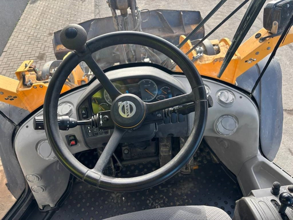 Volvo L 70 H  - Wheel loader: gambar 5 Volvo L 70 H  - Wheel loader: gambar 5