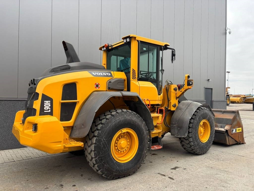 Volvo L 90 H (High tip + New tires)  - Wheel loader: gambar 5 Volvo L 90 H (High tip + New tires)  - Wheel loader: gambar 5