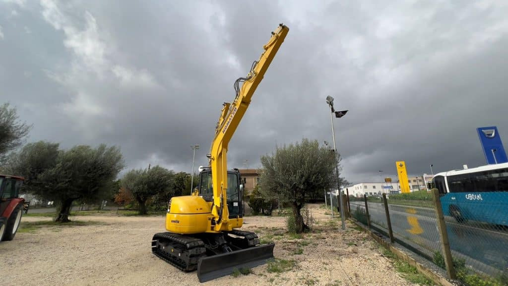 Komatsu PC80 MR-5 - Ekskavator mini: gambar 5 Komatsu PC80 MR-5 - Ekskavator mini: gambar 5