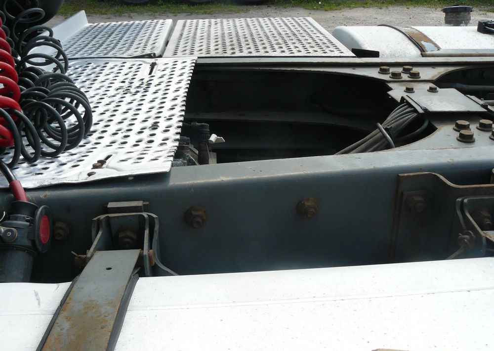 Tractor head DAF XF105 460: gambar 8