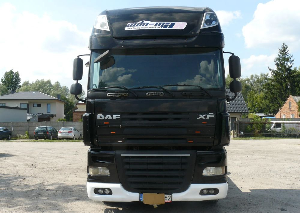 DAF XF105 460 - Tractor head: gambar 1 DAF XF105 460 - Tractor head: gambar 1