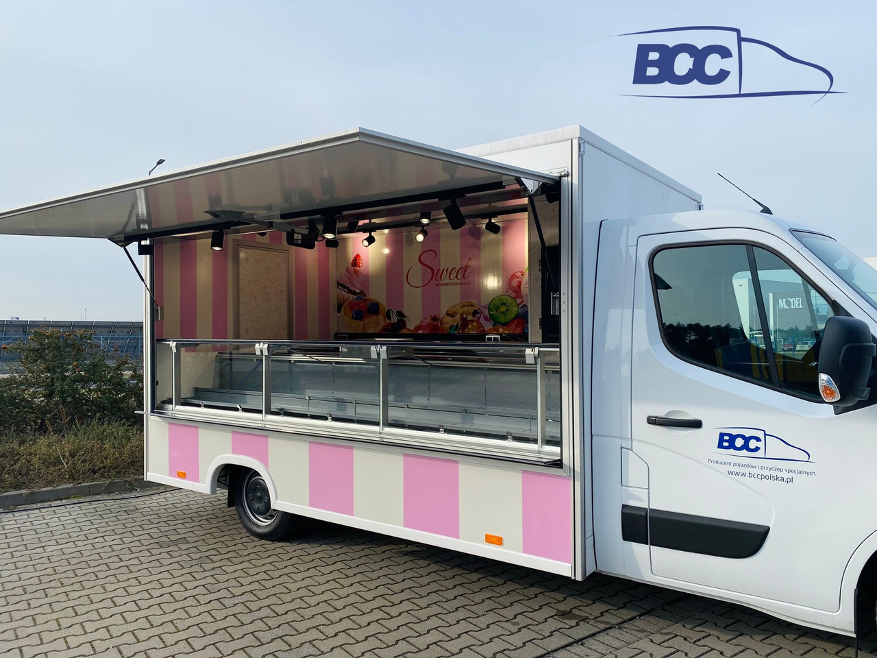 BCC POLSKA - FOOD TRUCK - MOBILNA LODZIARNIA, PEUGEOT BOXER - Truk penjual: gambar 2 BCC POLSKA - FOOD TRUCK - MOBILNA LODZIARNIA, PEUGEOT BOXER - Truk penjual: gambar 2