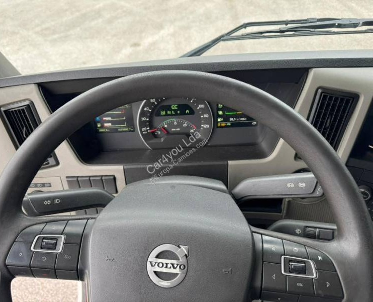 Truk pengangkut mobil Volvo FM: gambar 13