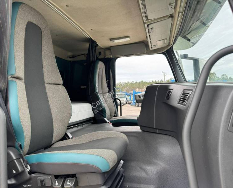 Truk pengangkut mobil Volvo FM: gambar 10