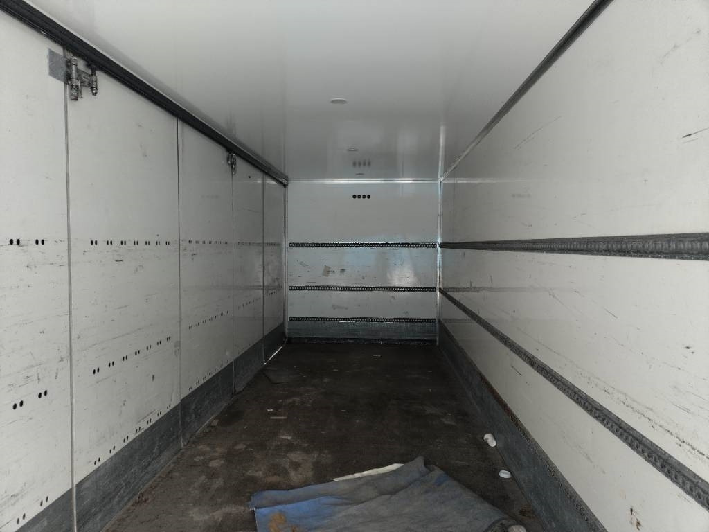 Fokor kokosivuauk.kori 8,64m pitkä - Tukar tubuh box: gambar 4 Fokor kokosivuauk.kori 8,64m pitkä - Tukar tubuh box: gambar 4