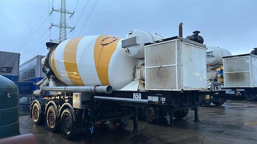 MOL 12 m3 3 aks betonipuolikas, omalla koneella - Semi-trailer mixer beton: gambar 1 MOL 12 m3 3 aks betonipuolikas, omalla koneella - Semi-trailer mixer beton: gambar 1