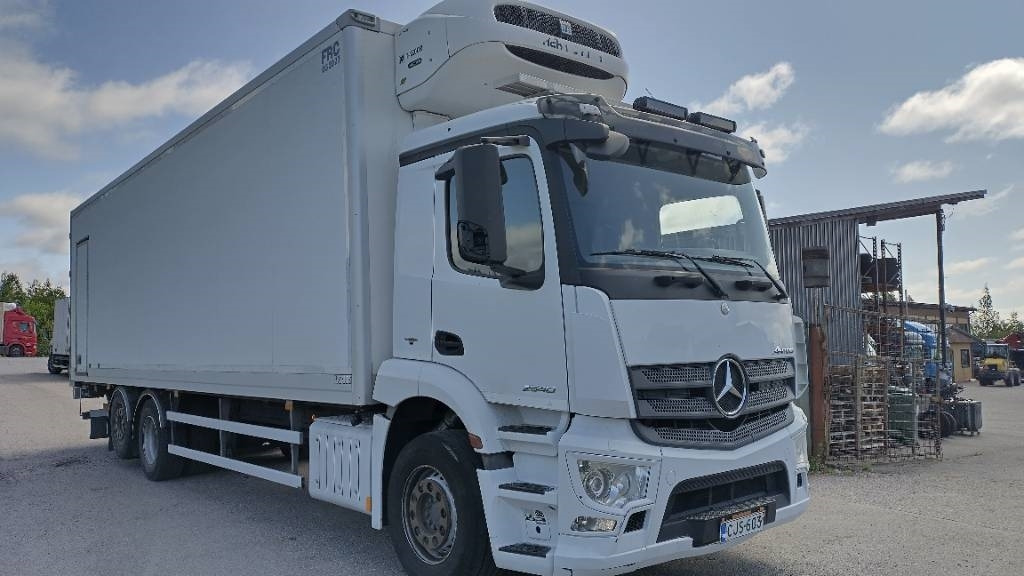 Mercedes-Benz Antos 2540 9,5m kylmäkori,Frc 2027 - Truk berpendingin: gambar 2 Mercedes-Benz Antos 2540 9,5m kylmäkori,Frc 2027 - Truk berpendingin: gambar 2