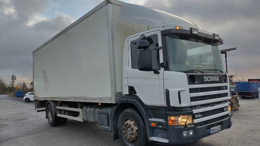 Scania P94 kokosivuaukeva kori+pl-nostin  - Truk box: gambar 2 Scania P94 kokosivuaukeva kori+pl-nostin  - Truk box: gambar 2