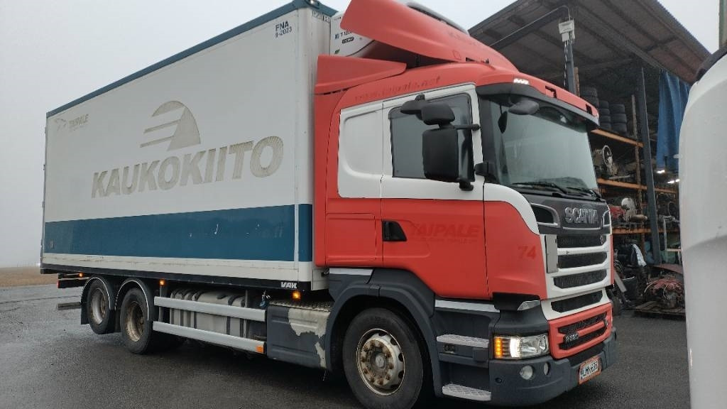 Scania R520 6x2 kokosivuauk kori, thermoking kone - Truk berpendingin: gambar 2 Scania R520 6x2 kokosivuauk kori, thermoking kone - Truk berpendingin: gambar 2