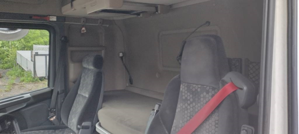 Truk dengan terpal samping Scania R580 8x4 kapellilava+Dolly+kärry 76tn juna: gambar 16