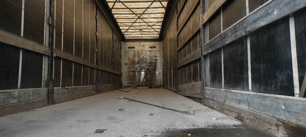 Truk dengan terpal samping Scania R580 8x4 kapellilava+Dolly+kärry 76tn juna: gambar 10