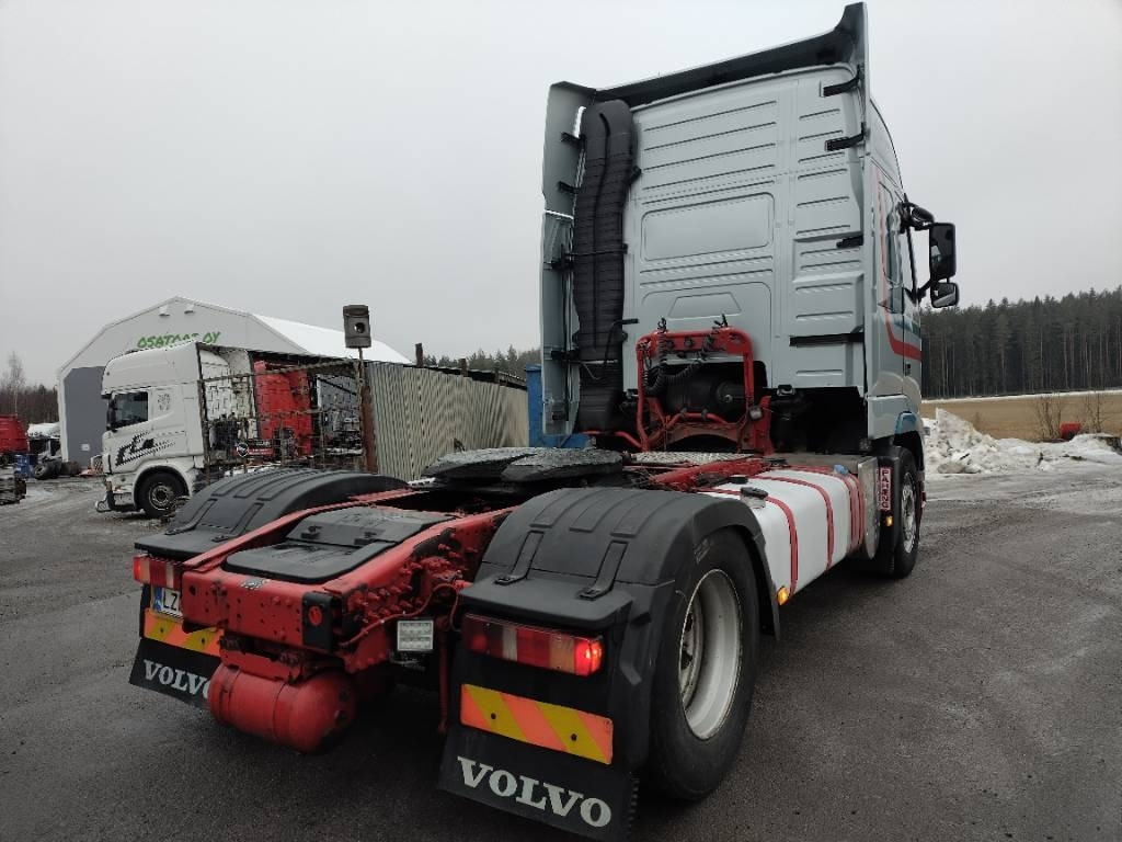 Volvo FH13 460 euro5 veturi täysilmaj. - Tractor head: gambar 3 Volvo FH13 460 euro5 veturi täysilmaj. - Tractor head: gambar 3