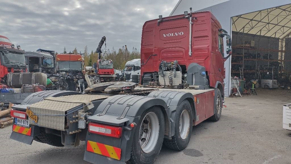 Volvo FH13 6x4 nouseva teliveto, HYDR!! - Tractor head: gambar 4 Volvo FH13 6x4 nouseva teliveto, HYDR!! - Tractor head: gambar 4
