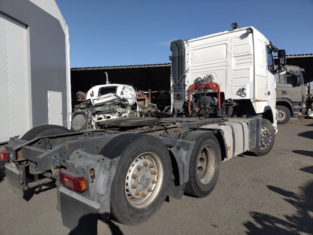 Volvo FH460 6x2 veturi kääntyvä teli - Tractor head: gambar 3 Volvo FH460 6x2 veturi kääntyvä teli - Tractor head: gambar 3