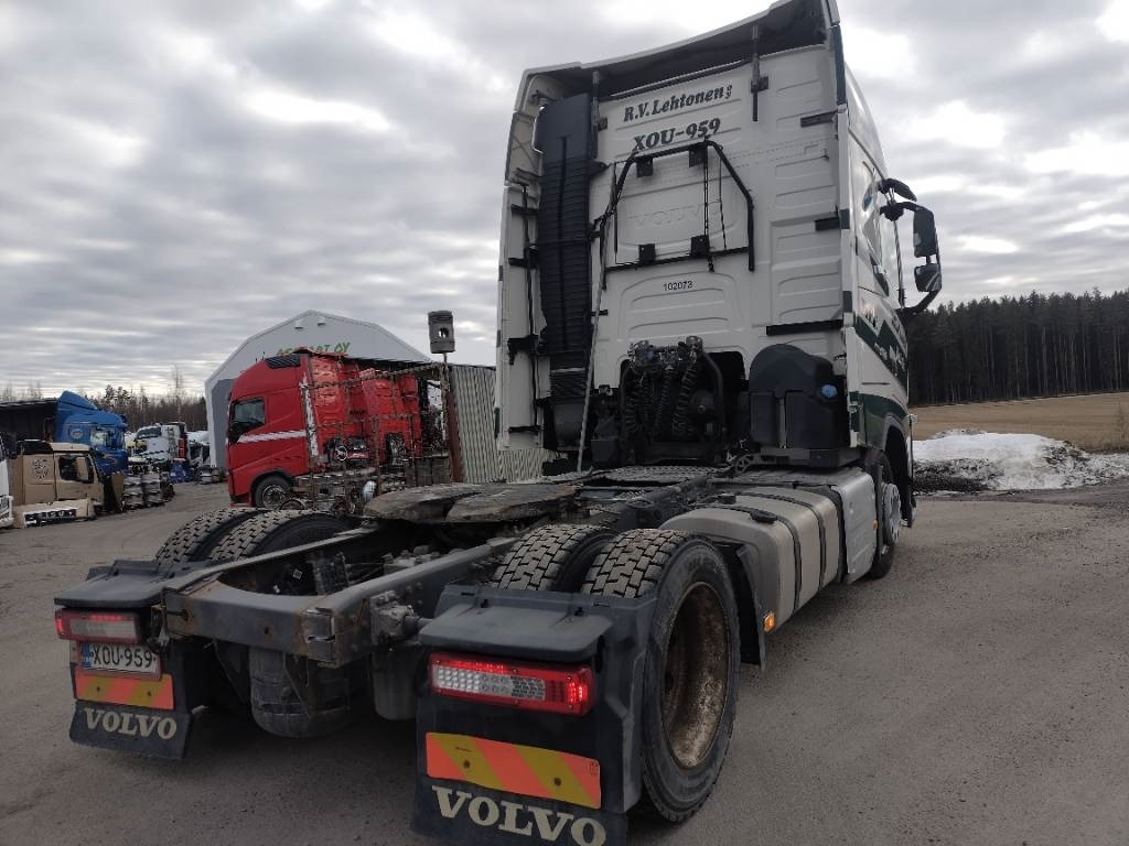 Volvo FH460 mega veturi - Tractor head: gambar 3 Volvo FH460 mega veturi - Tractor head: gambar 3