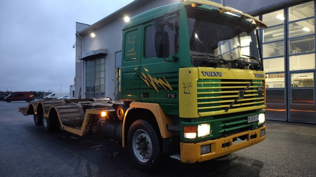 Volvo F16 8x2 metsäkone ritilä, rautajouset,hydr.perä - Truk logging: gambar 2 Volvo F16 8x2 metsäkone ritilä, rautajouset,hydr.perä - Truk logging: gambar 2