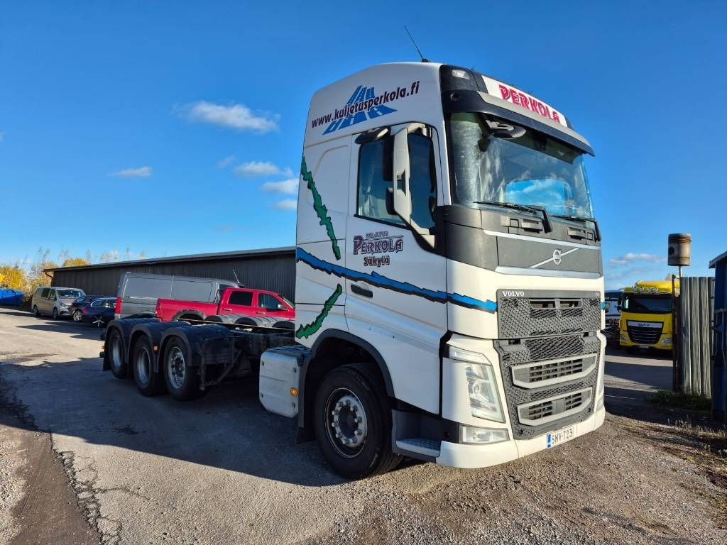 Volvo FH500 8x2 alusta - Truk sasis: gambar 2 Volvo FH500 8x2 alusta - Truk sasis: gambar 2