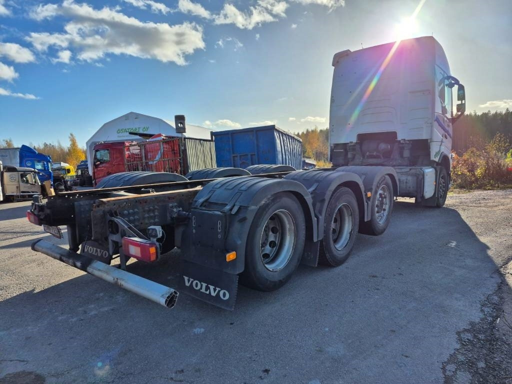 Volvo FH500 8x2 alusta - Truk sasis: gambar 3 Volvo FH500 8x2 alusta - Truk sasis: gambar 3