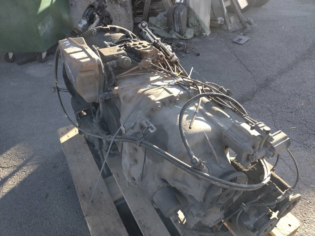 Volvo VT2214B - Gearbox untuk Truk: gambar 1 Volvo VT2214B - Gearbox untuk Truk: gambar 1