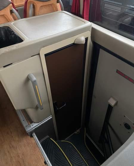 Irisbus MAGELYS PRO/ SPROWADZONY/ - Bus pariwisata: gambar 4 Irisbus MAGELYS PRO/ SPROWADZONY/ - Bus pariwisata: gambar 4