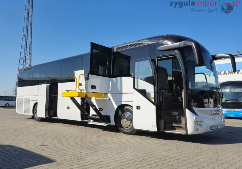Iveco MAGELYS / SPROWADZONY / WINDA / EURO 6 - Bus pariwisata: gambar 1 Iveco MAGELYS / SPROWADZONY / WINDA / EURO 6 - Bus pariwisata: gambar 1