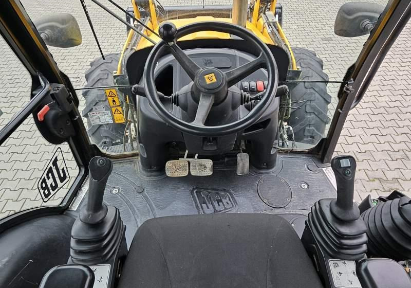 Backhoe loader JCB 3CX SUPER / SPROWADZONA / 7 800 MTH / 92 KM: gambar 40 Backhoe loader JCB 3CX SUPER / SPROWADZONA / 7 800 MTH / 92 KM: gambar 40