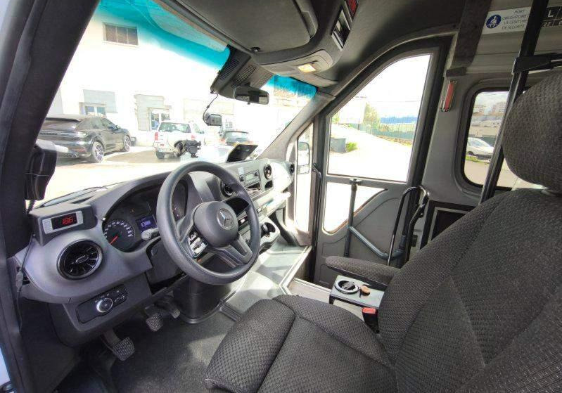 Mercedes-Benz SPRINTER/ 24 MIEJSCA + STOJĄCE/ 67 000 KM - Bus pinggiran kota: gambar 4 Mercedes-Benz SPRINTER/ 24 MIEJSCA + STOJĄCE/ 67 000 KM - Bus pinggiran kota: gambar 4