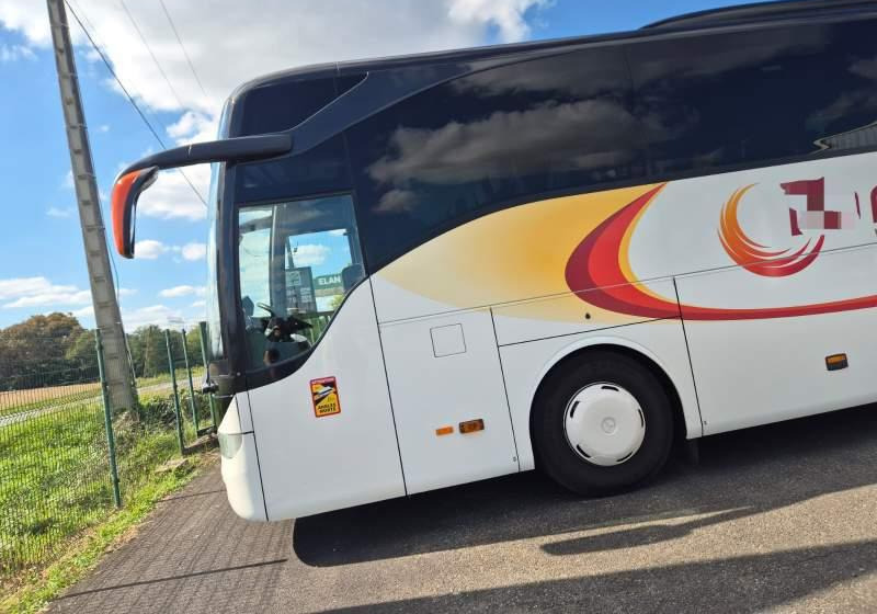 Mercedes-Benz TOURISMO RHD-M / 13 METRÓW/ 59 MIEJSC/ WC - Bus pariwisata: gambar 4 Mercedes-Benz TOURISMO RHD-M / 13 METRÓW/ 59 MIEJSC/ WC - Bus pariwisata: gambar 4