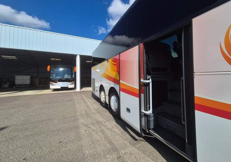 Mercedes-Benz TOURISMO RHD-M / 13 METRÓW/ 59 MIEJSC/ WC - Bus pariwisata: gambar 3 Mercedes-Benz TOURISMO RHD-M / 13 METRÓW/ 59 MIEJSC/ WC - Bus pariwisata: gambar 3