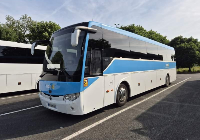 Temsa HD13 / SPROWADZONA/ MANUAL / NOWY SILNIK - Bus pariwisata: gambar 1 Temsa HD13 / SPROWADZONA/ MANUAL / NOWY SILNIK - Bus pariwisata: gambar 1