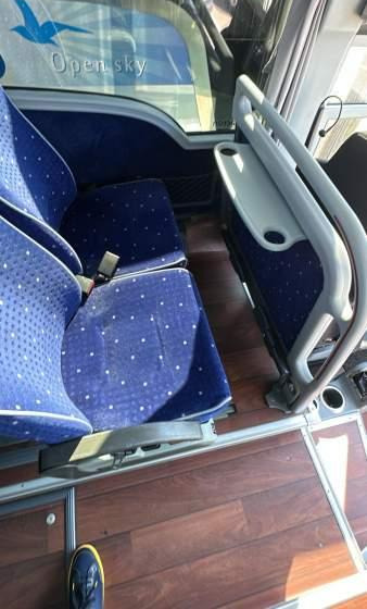 VanHool TX15 ACRON/ SPROWADZONY / MANUAL / EEV - Bus pariwisata: gambar 3 VanHool TX15 ACRON/ SPROWADZONY / MANUAL / EEV - Bus pariwisata: gambar 3