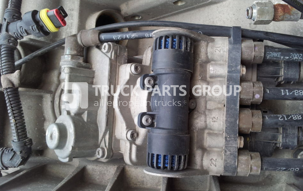 IVECO STRALIS EURO5, brake valve. brake plate valve EBS control 480020 pneumatic valve - Katup rem untuk Truk: gambar 1 IVECO STRALIS EURO5, brake valve. brake plate valve EBS control 480020 pneumatic valve - Katup rem untuk Truk: gambar 1