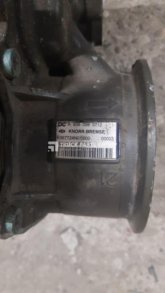 MERCEDES-BENZ Mercedes-Benz Atego, OM936LA, EURO6 valve unit, 9360980712, injection module, air blow-in control unit, 6-pole PBS unit, KNORR-BREMSE, K067724N01 - Katup untuk Truk: gambar 2 MERCEDES-BENZ Mercedes-Benz Atego, OM936LA, EURO6 valve unit, 9360980712, injection module, air blow-in control unit, 6-pole PBS unit, KNORR-BREMSE, K067724N01 - Katup untuk Truk: gambar 2