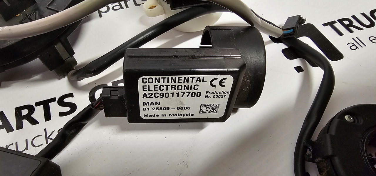 MAN MAN TGX / TGS EURO6 steering controllers set, driving position buttons, steering column switch, steering stalk 81255016035, 81464306026, 81258056006, 81255090159, 81255090188, 81259370064, 81258056005 - Suku cadang untuk Truk: gambar 4 MAN MAN TGX / TGS EURO6 steering controllers set, driving position buttons, steering column switch, steering stalk 81255016035, 81464306026, 81258056006, 81255090159, 81255090188, 81259370064, 81258056005 - Suku cadang untuk Truk: gambar 4